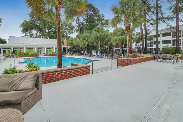 1025 Riverland Woods Place 812, Charleston, SC 29412