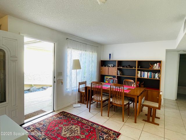 1431 Sheafe Avenue NE 104, Palm Bay, FL 32905