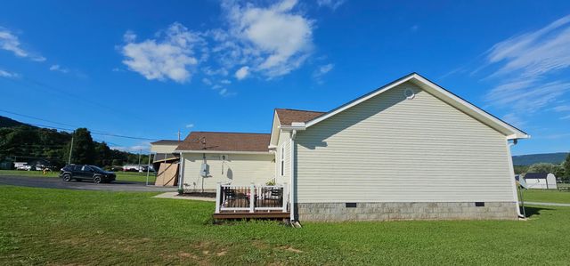 4468 W Valley Road, Dunlap, TN 37327