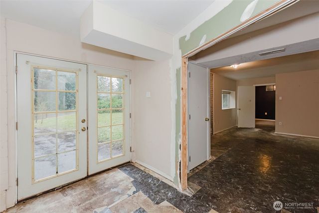 1540 Puget Drive E, Port Orchard, WA 98366