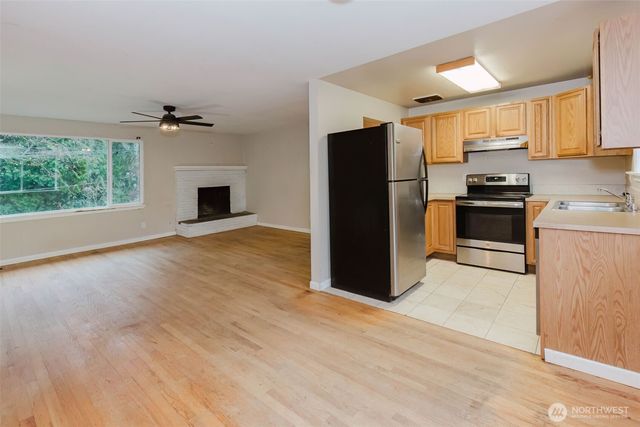 1540 Puget Drive E, Port Orchard, WA 98366