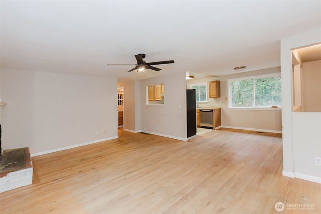 1540 Puget Drive E, Port Orchard, WA 98366