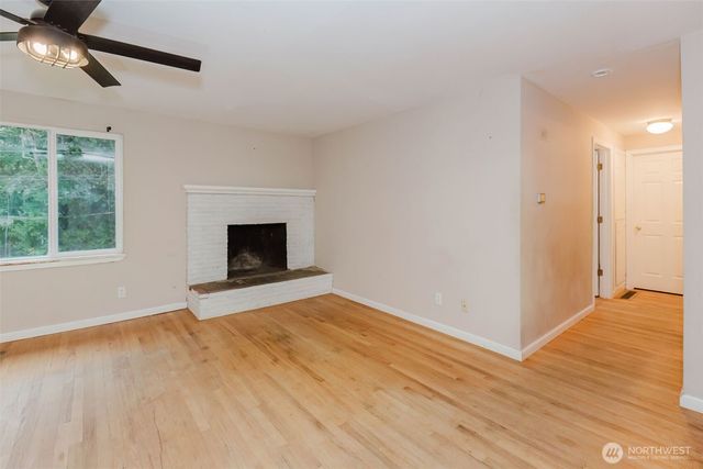 1540 Puget Drive E, Port Orchard, WA 98366