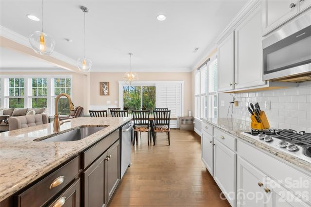 7682 Lazy Hollow Lane, Denver, NC 28037