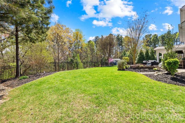 7682 Lazy Hollow Lane, Denver, NC 28037