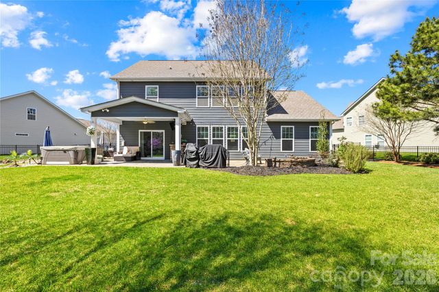 7682 Lazy Hollow Lane, Denver, NC 28037