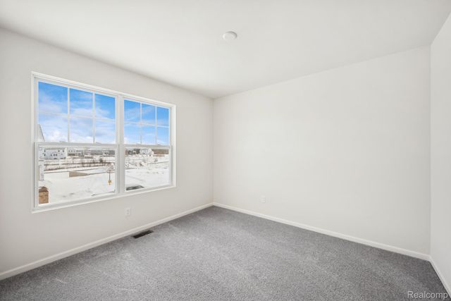 435 Hidden River W, Holly Township, MI 48442