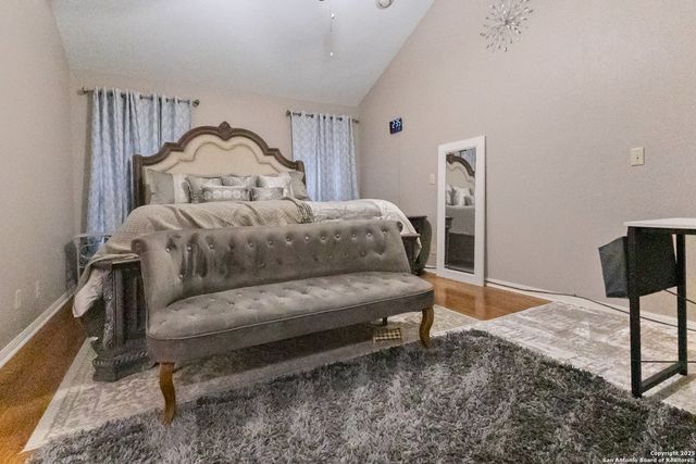 5843 Spring Valley, San Antonio, TX 78247