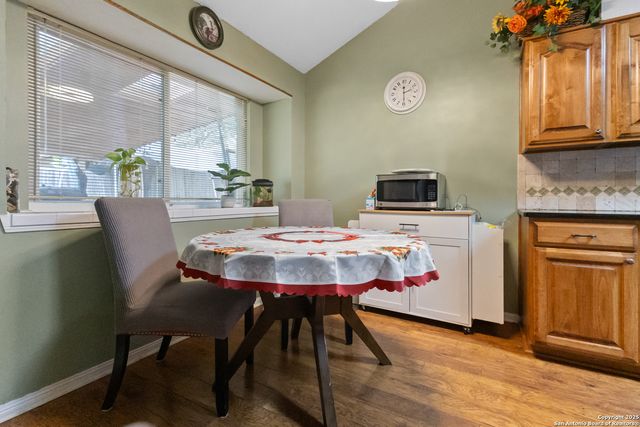 5843 Spring Valley, San Antonio, TX 78247