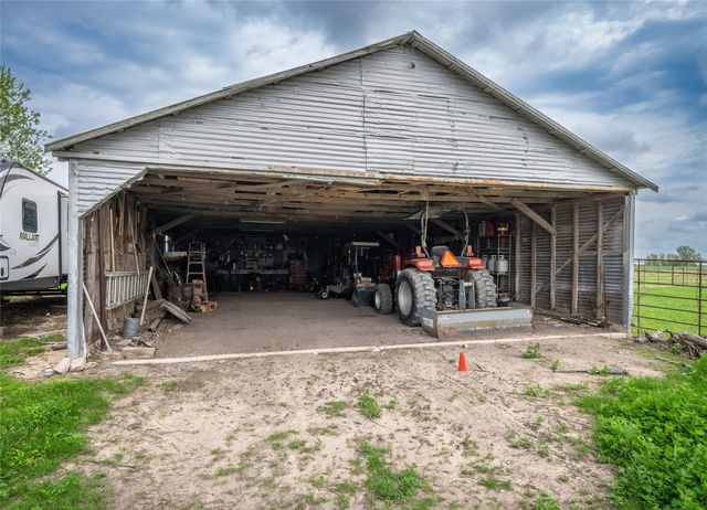 851 County Road 455, Coupland, TX 78615