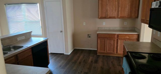 104 Idlewheat Lane, Dallas, TX 75241