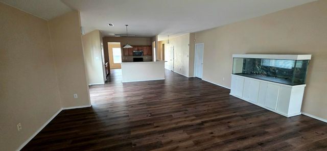 104 Idlewheat Lane, Dallas, TX 75241
