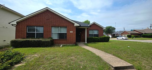104 Idlewheat Lane, Dallas, TX 75241