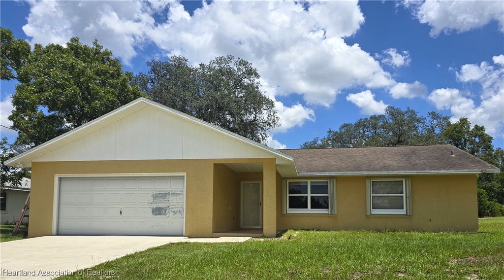 1780 N Syosett Road, Avon Park, FL 33825