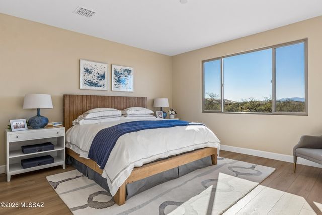 1941 N Aruba Drive, Green Valley, AZ 85614