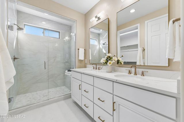 1941 N Aruba Drive, Green Valley, AZ 85614