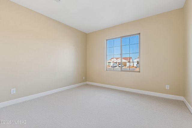 1941 N Aruba Drive, Green Valley, AZ 85614
