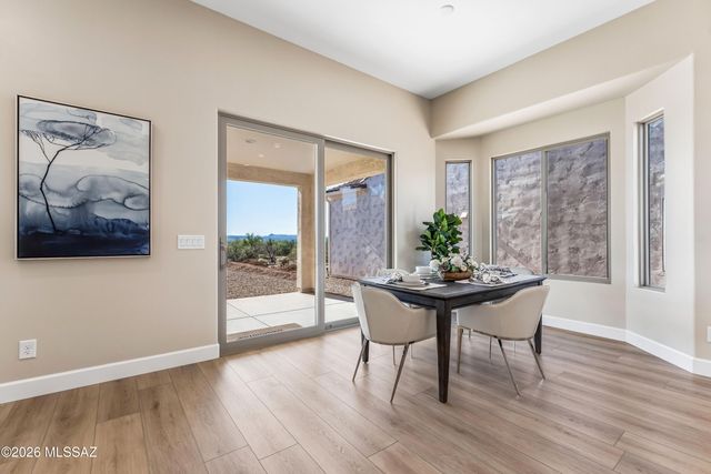 1941 N Aruba Drive, Green Valley, AZ 85614