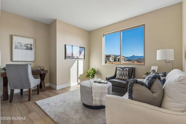 1941 N Aruba Drive, Green Valley, AZ 85614