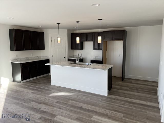 500 Edgar Street B, Belgrade, MT 59714