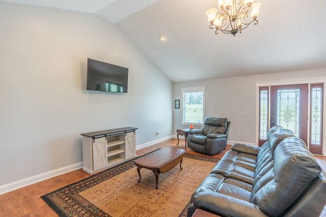 14004 N Old Madisonville Rd., Crofton, KY 42217