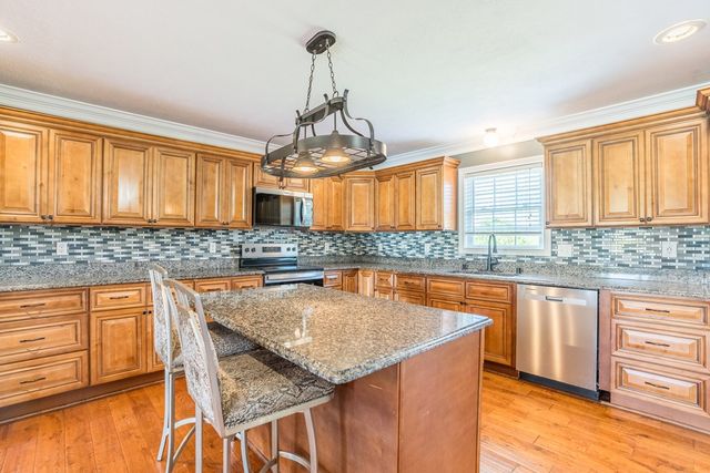 14004 N Old Madisonville Rd., Crofton, KY 42217