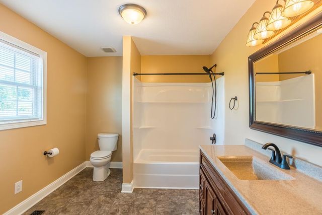 14004 N Old Madisonville Rd., Crofton, KY 42217