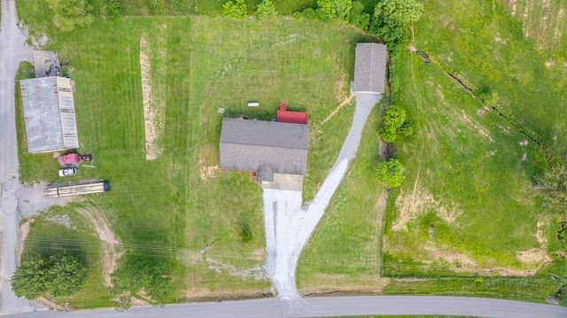 14004 N Old Madisonville Rd., Crofton, KY 42217