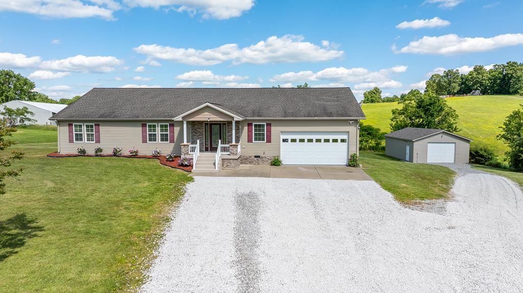 14004 N Old Madisonville Rd., Crofton, KY 42217