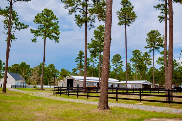125 Chancing Bye Lane, Huger, SC 29450