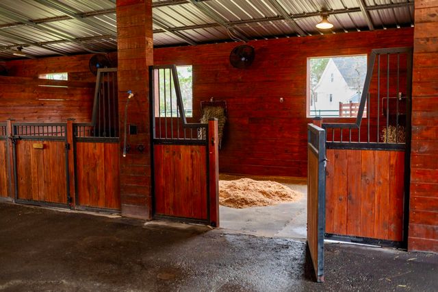 125 Chancing Bye Lane, Huger, SC 29450