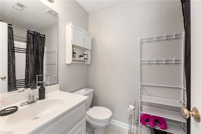 3698 Cotswold Avenue, Greensboro, NC 27410