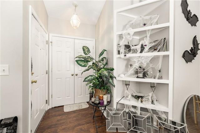 3698 Cotswold Avenue, Greensboro, NC 27410