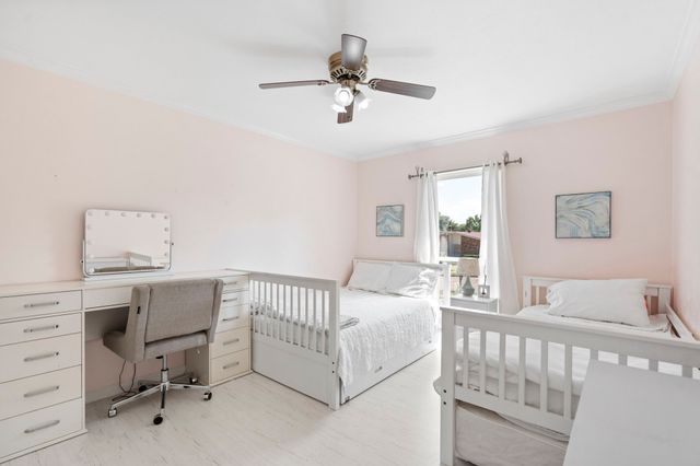 3910 Acorn Green Drive, Garland, TX 75043