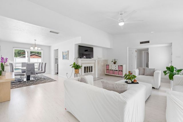 3910 Acorn Green Drive, Garland, TX 75043