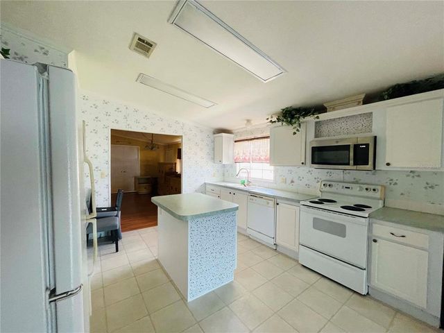 1814 WINCHESTER COURT S, St Cloud, FL 34771