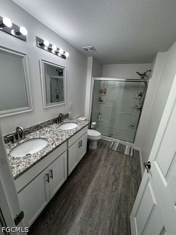 6050 Kumquat CIR, Labelle, FL 33935