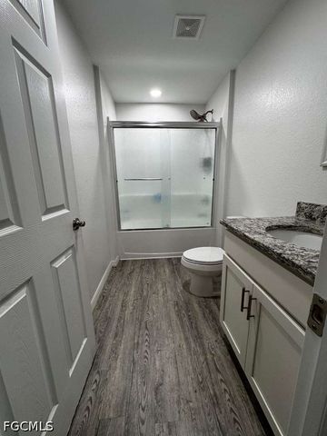 6050 Kumquat CIR, Labelle, FL 33935