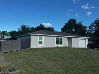6050 Kumquat CIR, Labelle, FL 33935