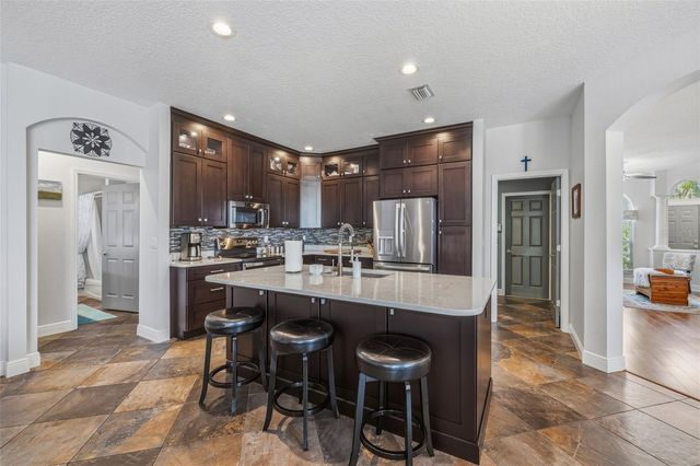 4103 HERITAGE LAKE COURT, Lutz, FL 33558