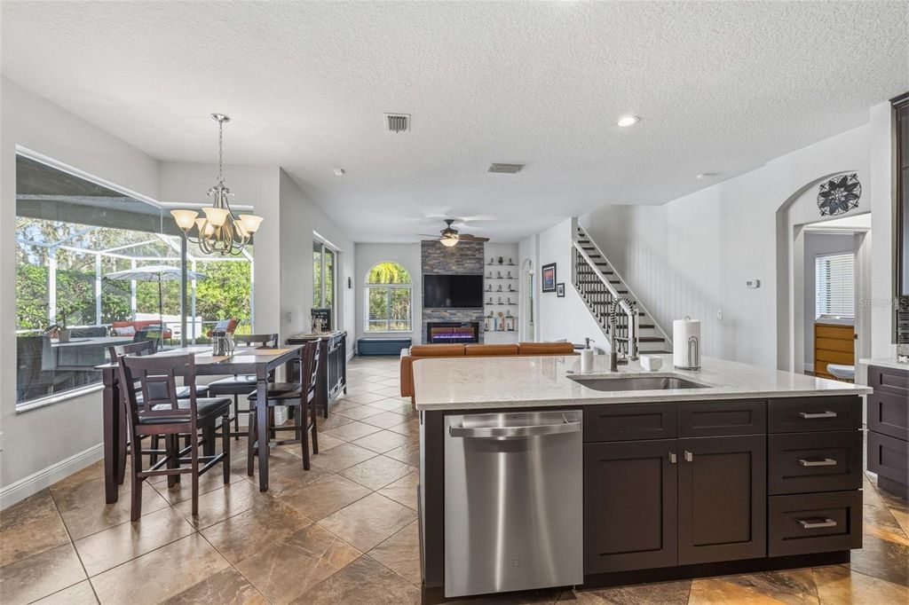 Image 13 of property listing at 4103 HERITAGE LAKE COURT, Lutz, FL 33558