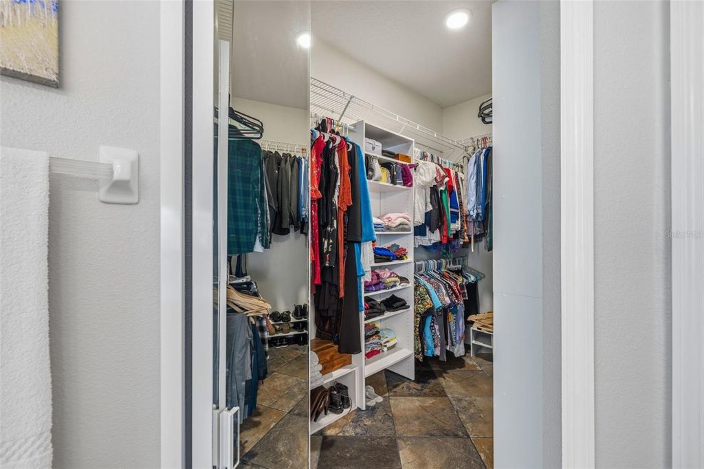 Image 21 of property listing at 4103 HERITAGE LAKE COURT, Lutz, FL 33558