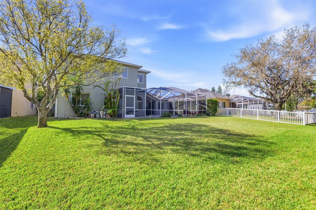 Image 36 of property listing at 4103 HERITAGE LAKE COURT, Lutz, FL 33558