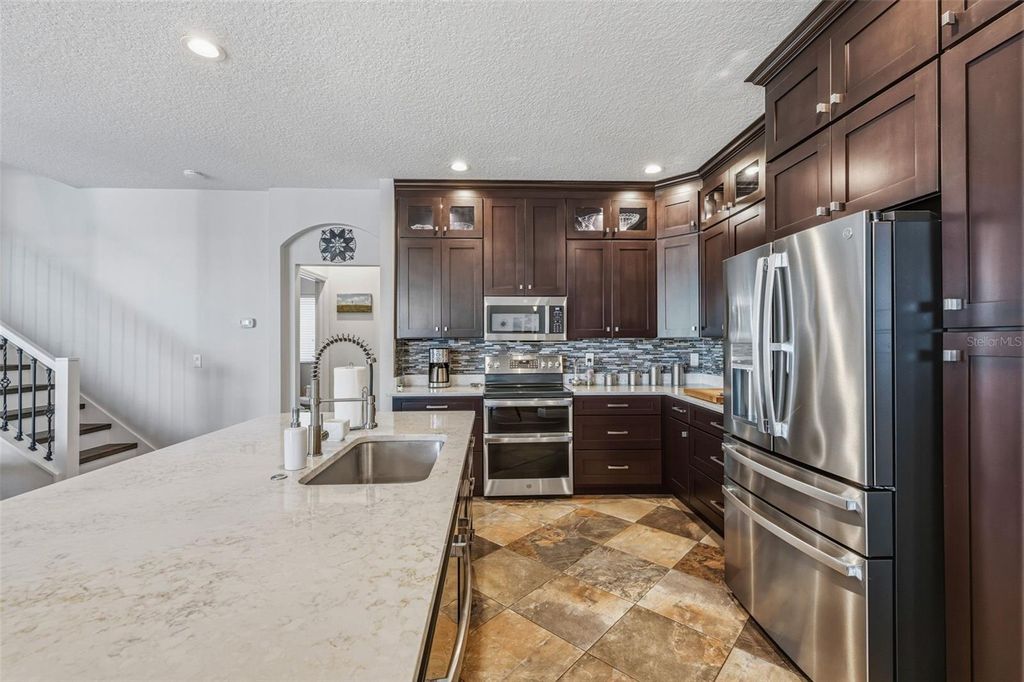 Image 10 of property listing at 4103 HERITAGE LAKE COURT, Lutz, FL 33558