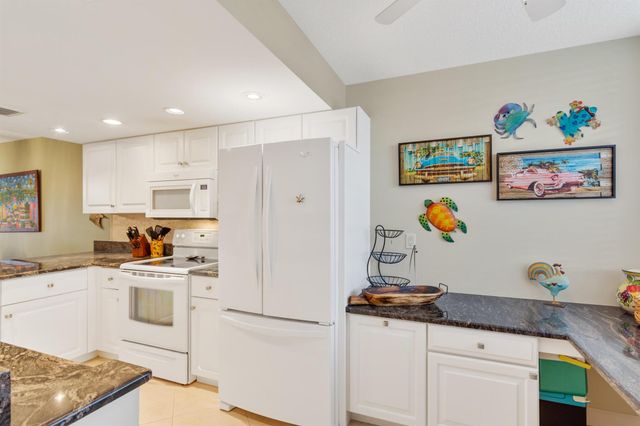 5059 N Highway A1a 202, Fort Pierce, FL 34949