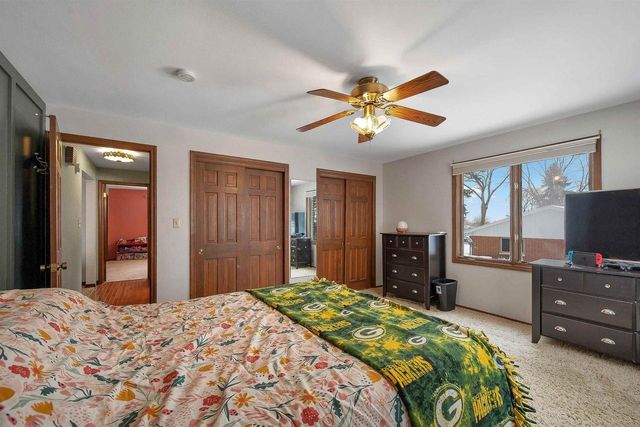 2780 S RIDGE ROAD, Green Bay, WI 54304