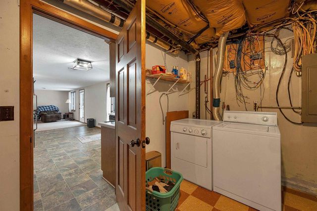 2780 S RIDGE ROAD, Green Bay, WI 54304