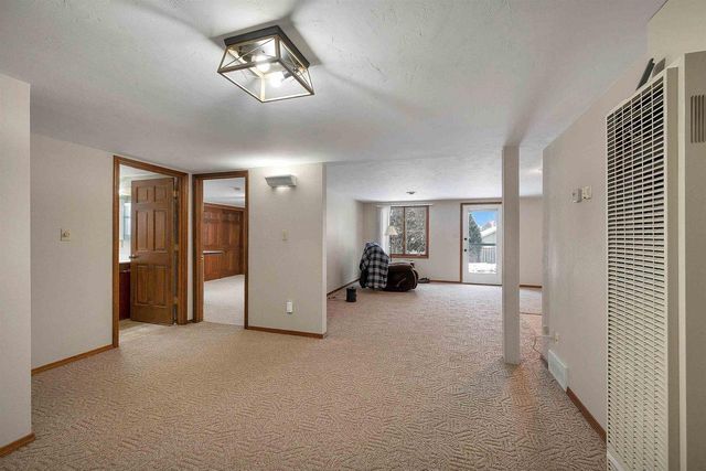 2780 S RIDGE ROAD, Green Bay, WI 54304