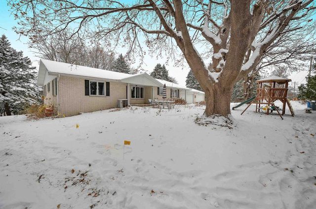 2780 S RIDGE ROAD, Green Bay, WI 54304
