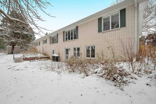 2780 S RIDGE ROAD, Green Bay, WI 54304